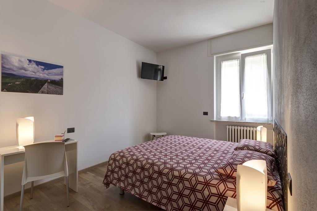 B&B Villa Giuli Варезе Екстериор снимка